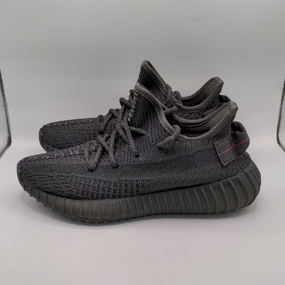 New Adidas Men's Yeezy Boost 350 V2 Black Non reflective FU9006 Sz 4